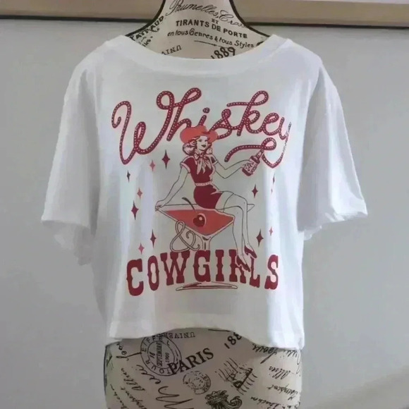 🌴2/$25🌴PROTREND | Women's White/Red Oversized Cropped Whiskey Cowgirls Top - Picture 1 of 4